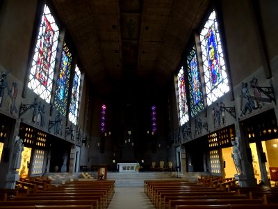 Nef de l'église Sainte-Thérèse de l'enfant Jésus, 62 rue d… 