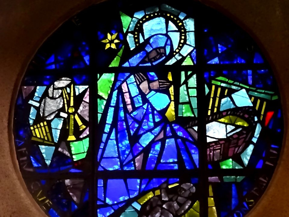 Vitrail, église Sainte-Thérèse de l'enfant Jésus, 62 rue d… 