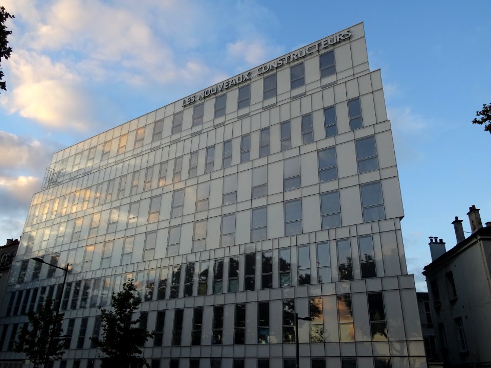 Immeuble Les Nouveaux Constructeurs, 50 route de la Rein… 