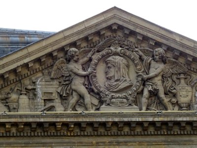 Détail du fronton, Musée National de Céramique, 2 place de… 