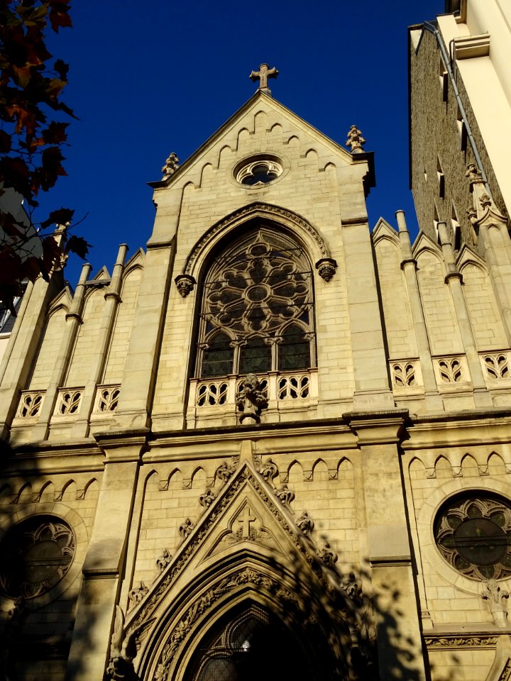 Façade de l'Eglise protestante unie de l'Étoile, au 54-56 … 