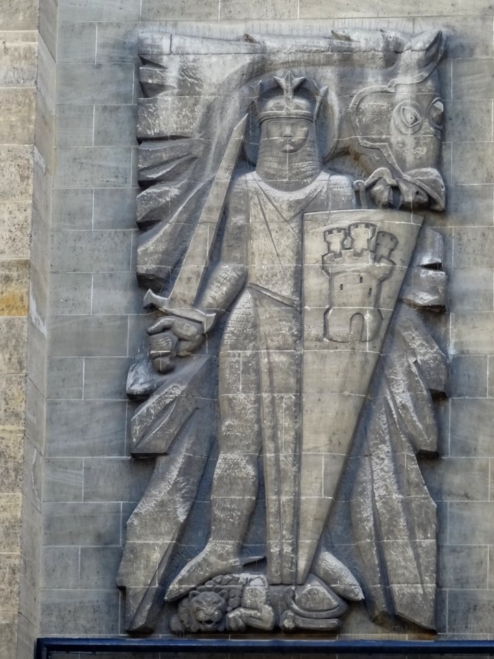 Sculpture à l'extérieur de l'église Saint-Ferdinand-des-Te… 