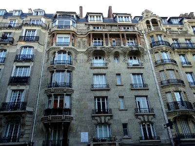 Immeuble au 85 rue de Courcelles, 17e arr., Paris photo