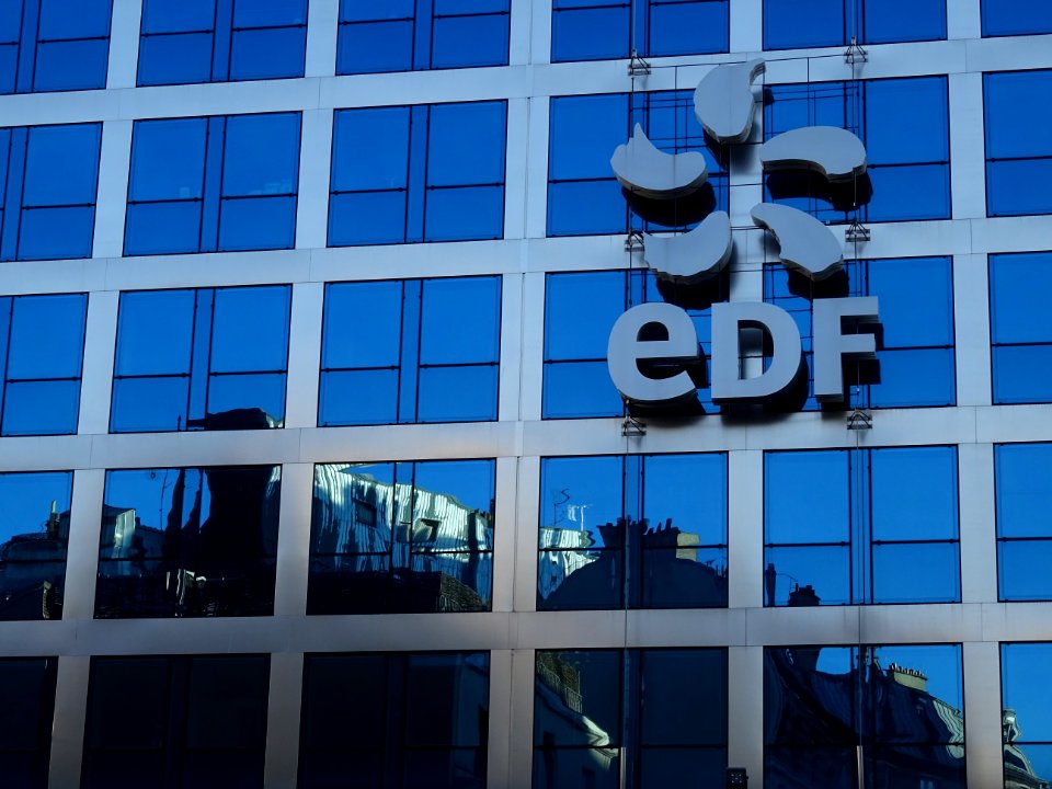 Immeuble EDF, au 30 avenue de Wagram, limite 17e et 8e arr… 