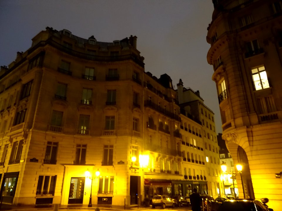 Immeubles, place Saint-Thomas-d’Aquin, 7e arr., Paris 