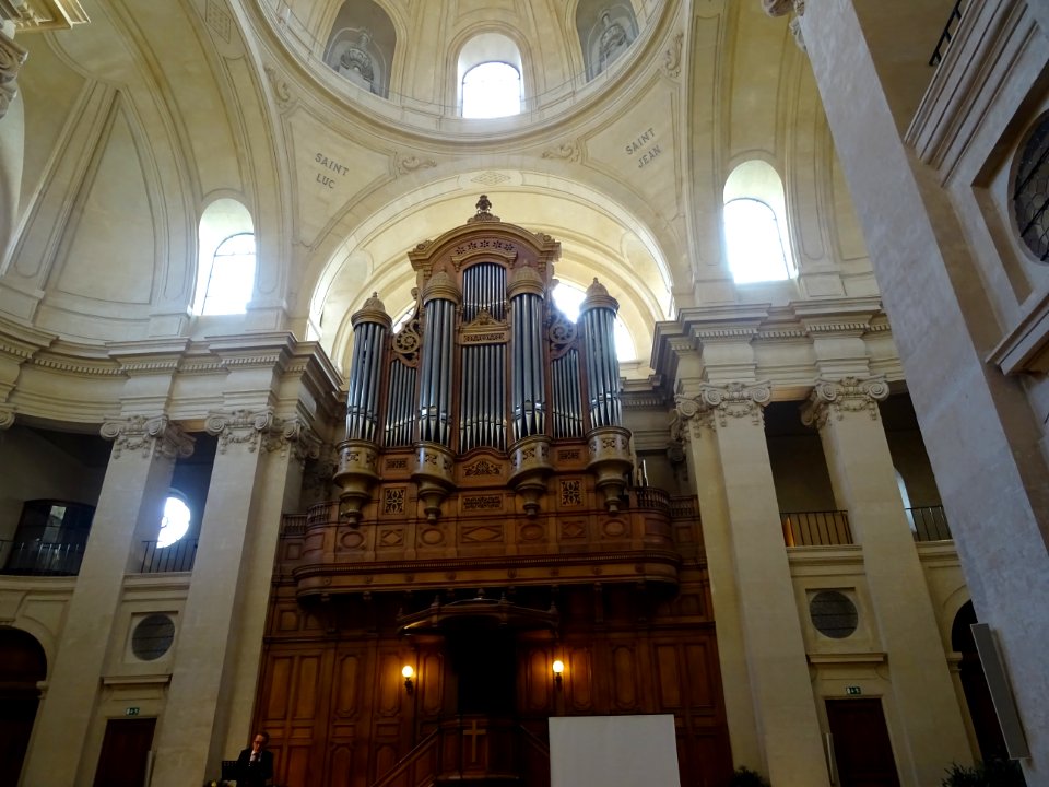 Dôme et orgue du temple de Penthemont, 106 rue de Grenelle… 