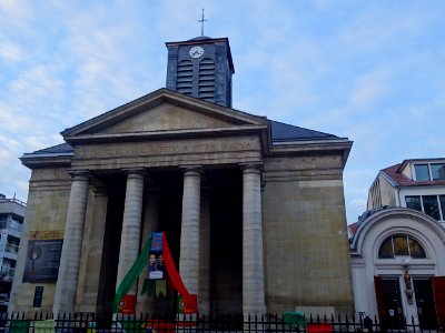 Eglise Saint-Pierre-du-Gros-Caillou, 92 rue Saint-Dominiqu… 
