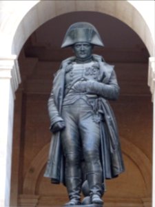 Statue de Napoléon 1er, Cour d'honneur, Hôtel-des-Invalide… 
