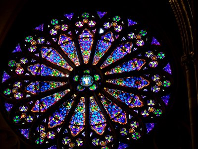 Vitrail, basilique Sainte-Clotilde, 23 bis rue las Cases, … 