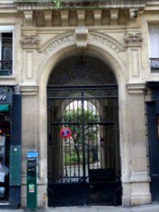 Porte du Square Nicolay, au 16 rue des Moines, 17e arr., P… 