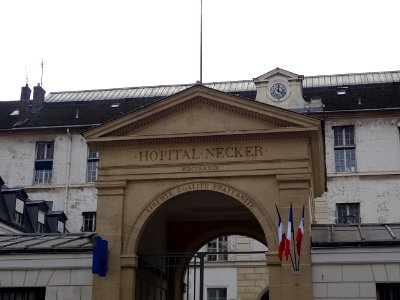 Une des entrées de l'Hôpital Necker, 149 rue de Sèvres, 15… 