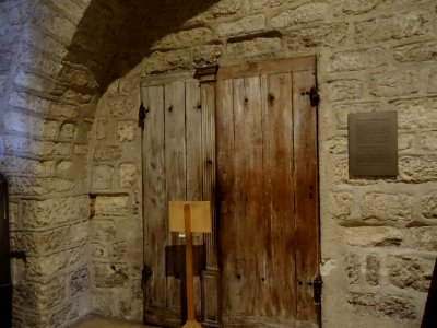 Porte, abbaye Saint-Germain-des-Prés, 170 boulevard Saint-… 