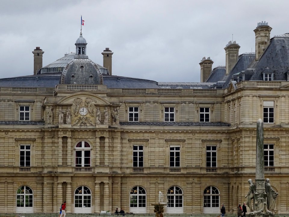 Le Palais du Luxembourg, siège du Sénat français, depuis l… 