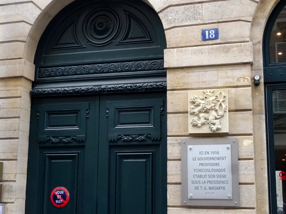 Immeuble avec plaque Ici en 1916 le gouvernement provisoi… | Flickr