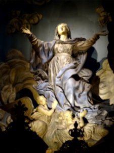 Statues, de style rococo et néo-gothique, église Sainte-Ma… 