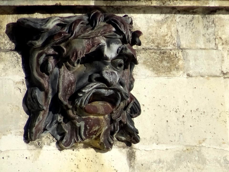 Détail d'une tête, Le bassin du Fer à cheval, Parc de Sain… 