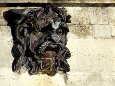 Détail d'une tête, Le bassin du Fer à cheval, Parc de Sain… 