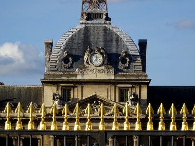 Gros plan: grille, Ecole Militaire, Tour Eiffel, vus depui… 