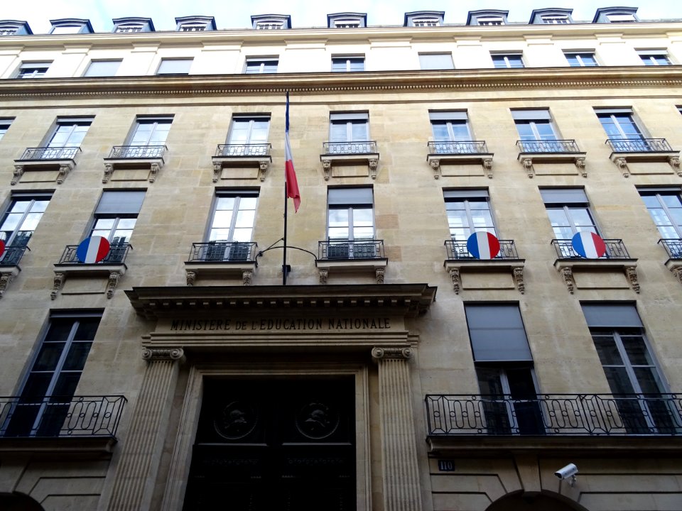 Hôtel de Rochechouart, occupé par le Ministère de L'Educat… 