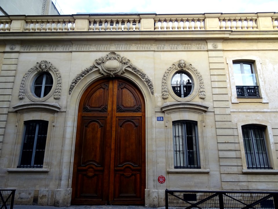 Hôtel de Bourbon-Busset : Petit hôtel de Claude Louis Hect… 