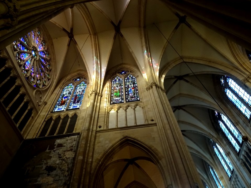 Vitraux, basilique Sainte-Clotilde, 23 bis rue las Cases, … 
