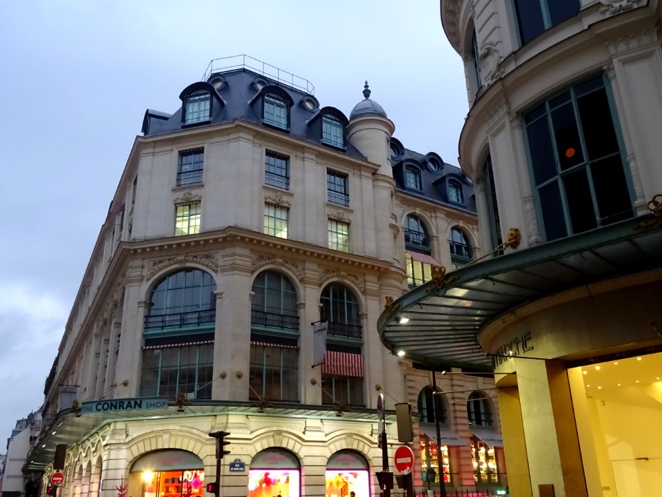 Immeubles Conran Shop et Le Bon Marché, à l'angle de l… 
