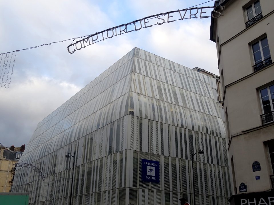 Immeuble de La Banque Postale, 117 rue de Sèvres, 7e arr… 