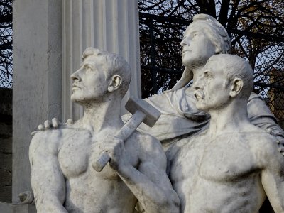 Détail Le monument à Waldeck Rousseau dû au sculpteur La… 