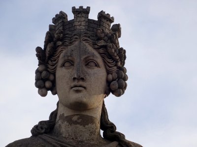 Statue Marseille par Pierre Petitot, place de la Concord… 
