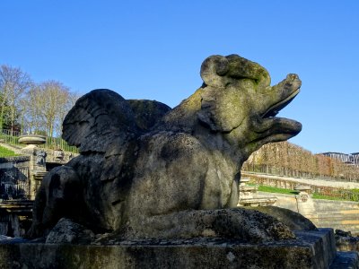 Statue d'un dragon ailé ?, Bassin de la Grande Cascade, Pa… 