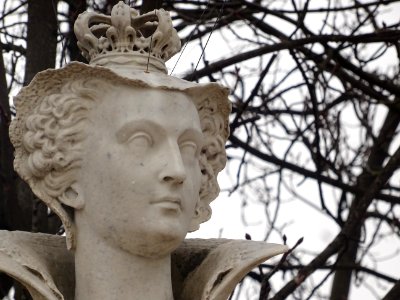 Statue Marie Stuart, Reine de France, 1542-1587, dans le… photo