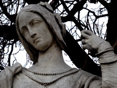 Statue Clemence Isaure, dans le jardin du Luxembourg, 6e… 