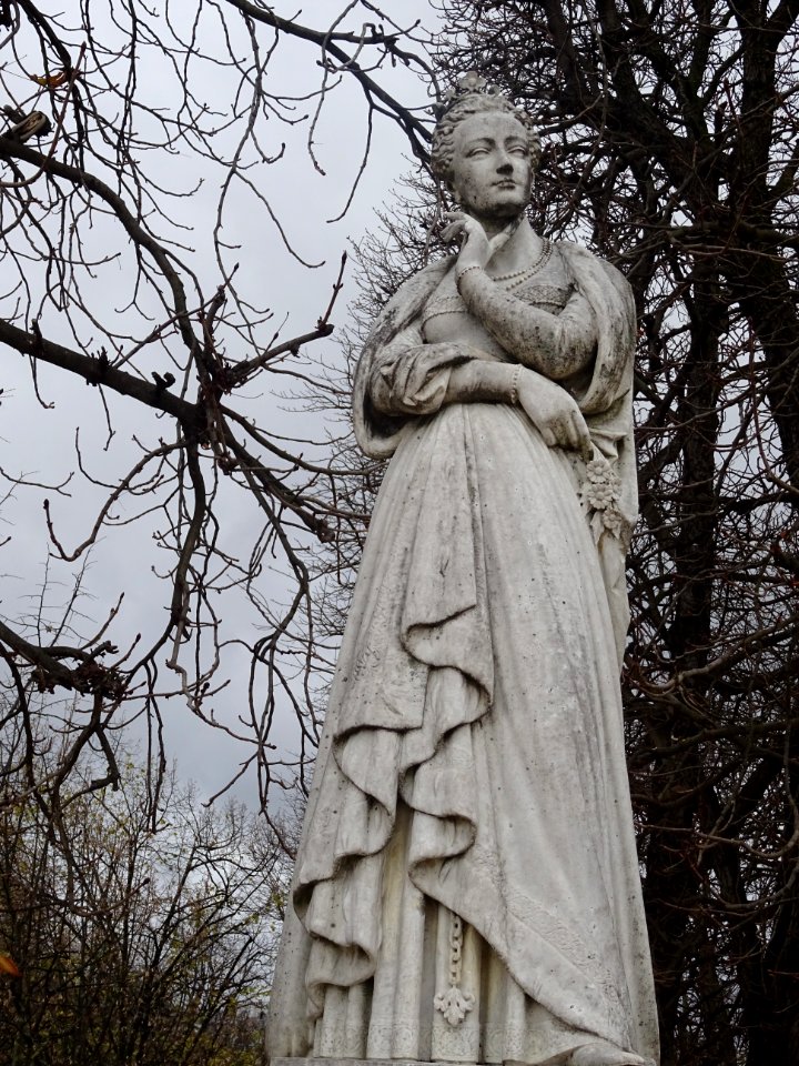 Statue Marguerite d'Angoulème, Reine de Navarre, 1492-154… | Flickr