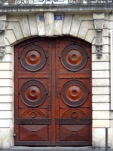 Porte d'un immeuble au 58 rue de Vaugirard, 6e arr., Paris… 