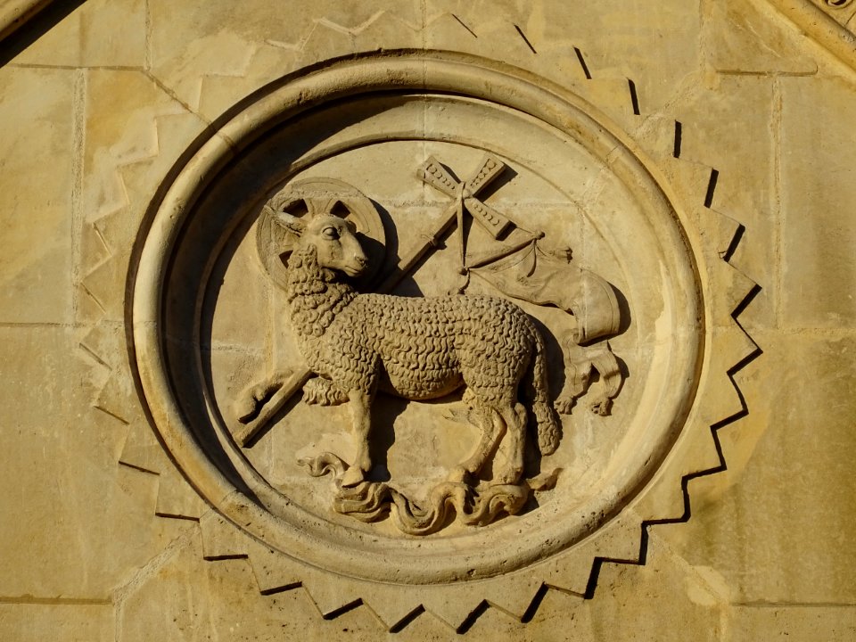 Bas-relief, église Saint-Clodoald, Saint-Cloud, Hauts-de-S… 