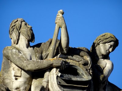 Statues, au sommet de la Grande Cascade, Parc de Saint-Clo… 