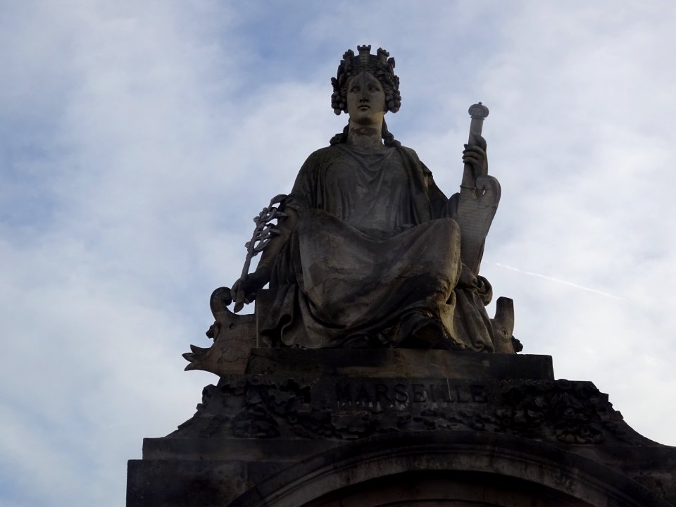 Statue Marseille par Pierre Petitot, place de la Concord… 