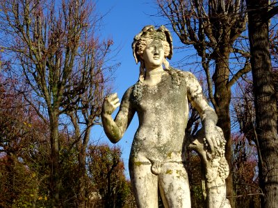 Statue, près de la Grande Cascade, Parc de Saint-Cloud 