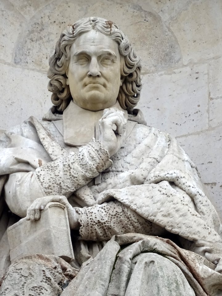 Statue d'Eflechier, évèque de Nimes, fontaine de Saint-Sul… 