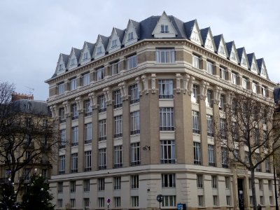 Immeuble à l'angle du boulevard du Montparnasse et de la r… 