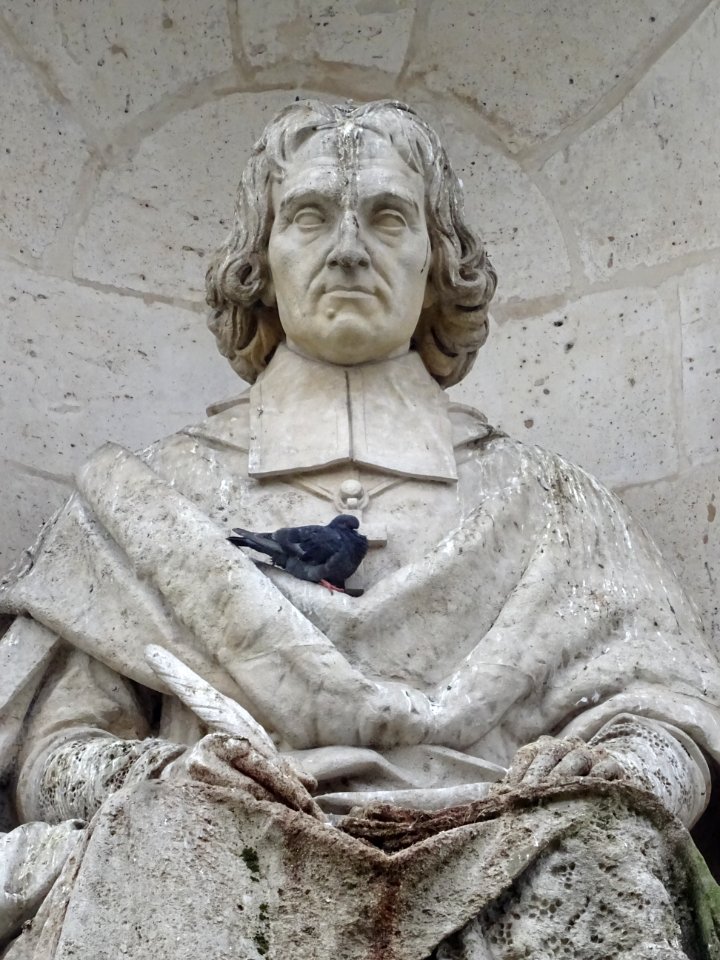 Statue de F. S. Fénélon, Archevèque de Cambray, fontaine d… 