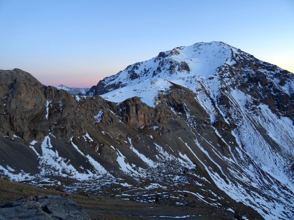 Tête de la Lauzière et ciel rose 
