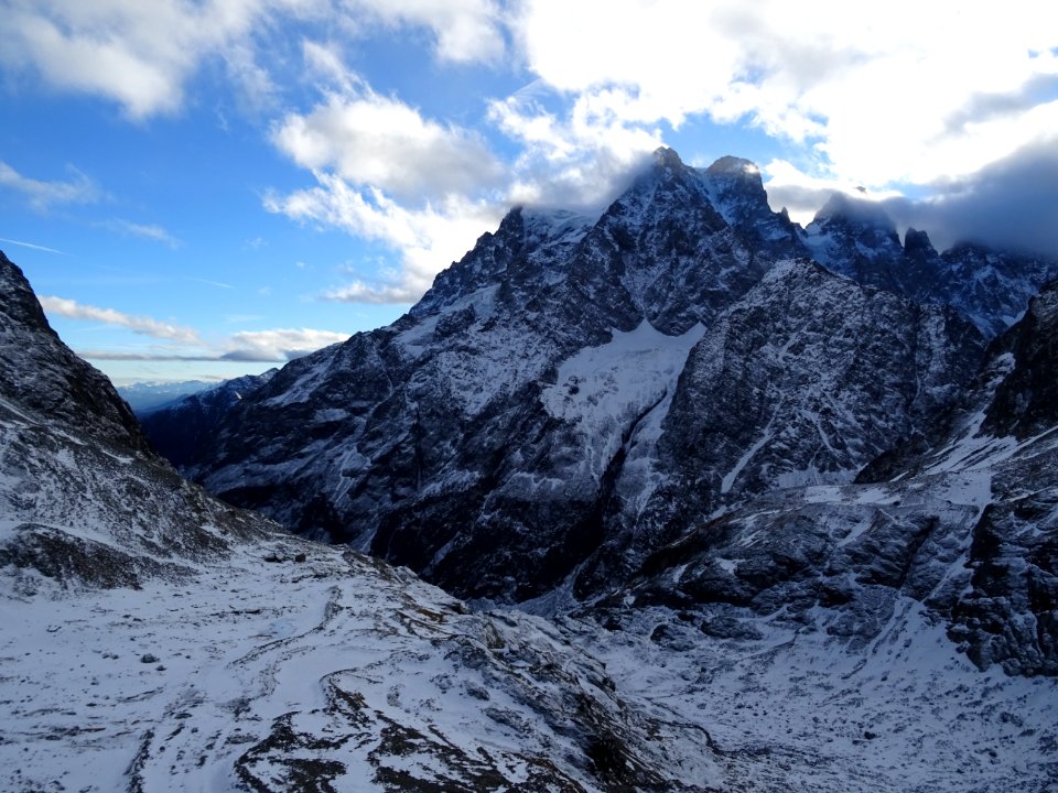 L'ancien refuge Tuckett et le Mont Pelvoux 