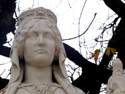 Statue Berthe ou Bertrade, Reine de France, ...-783, dan… 
