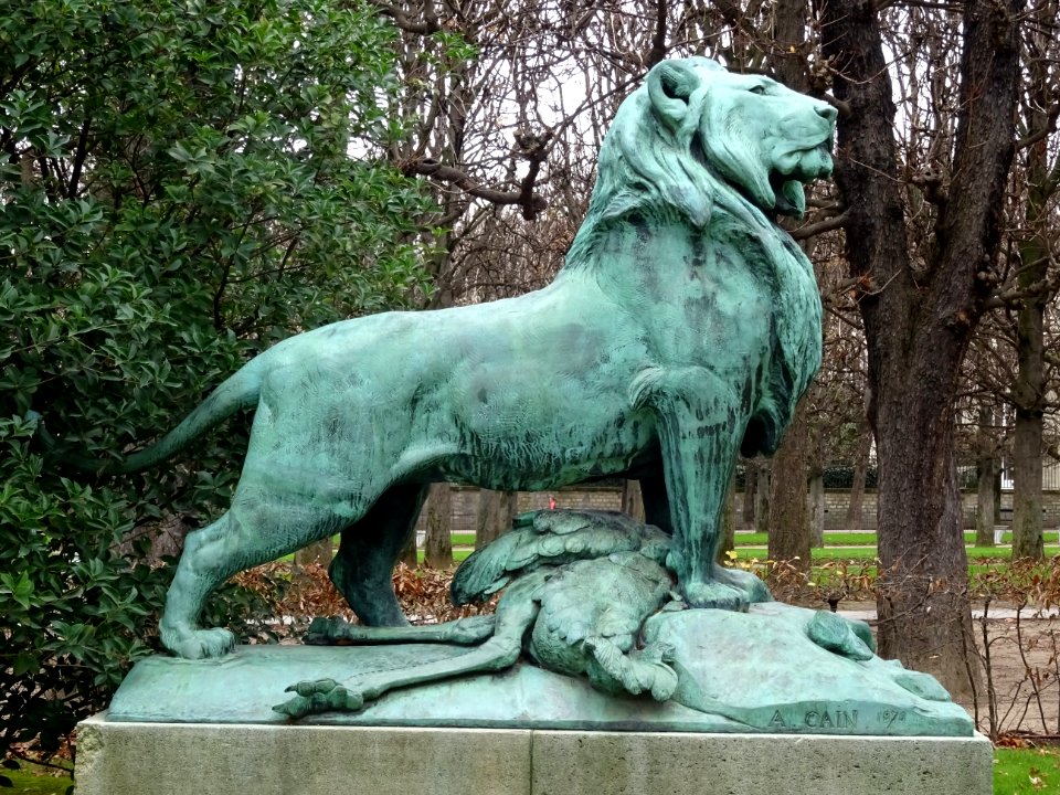 Bronze Lion de Nubie et sa proie 1870, par Auguste Caïn … 