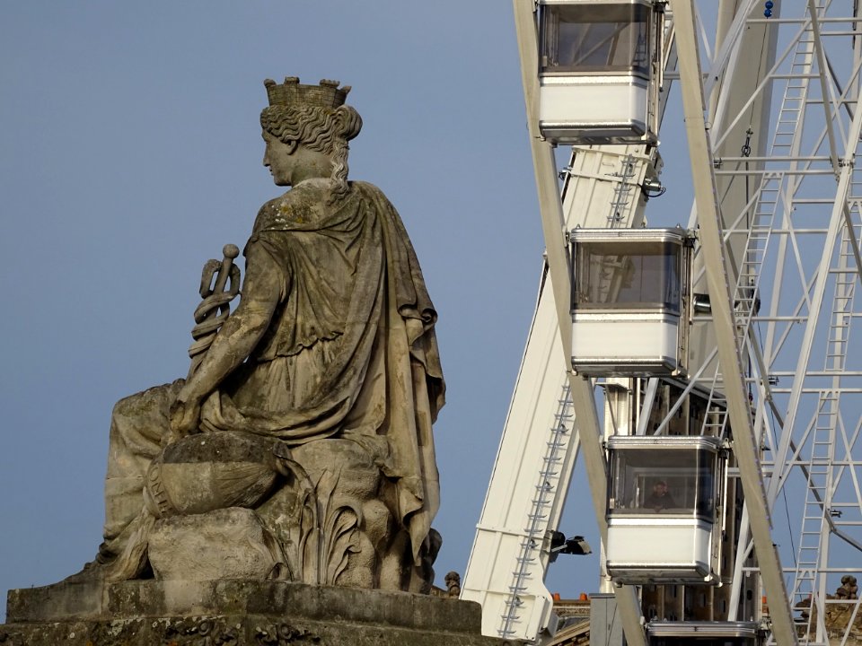 Statue Rouen par Jean-Pierre Cortot, place de la Concord… 