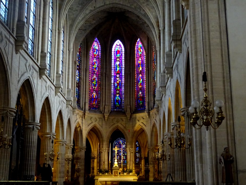 Nef centrale, église Saint-Germain-l'Auxerrois, place du L… 
