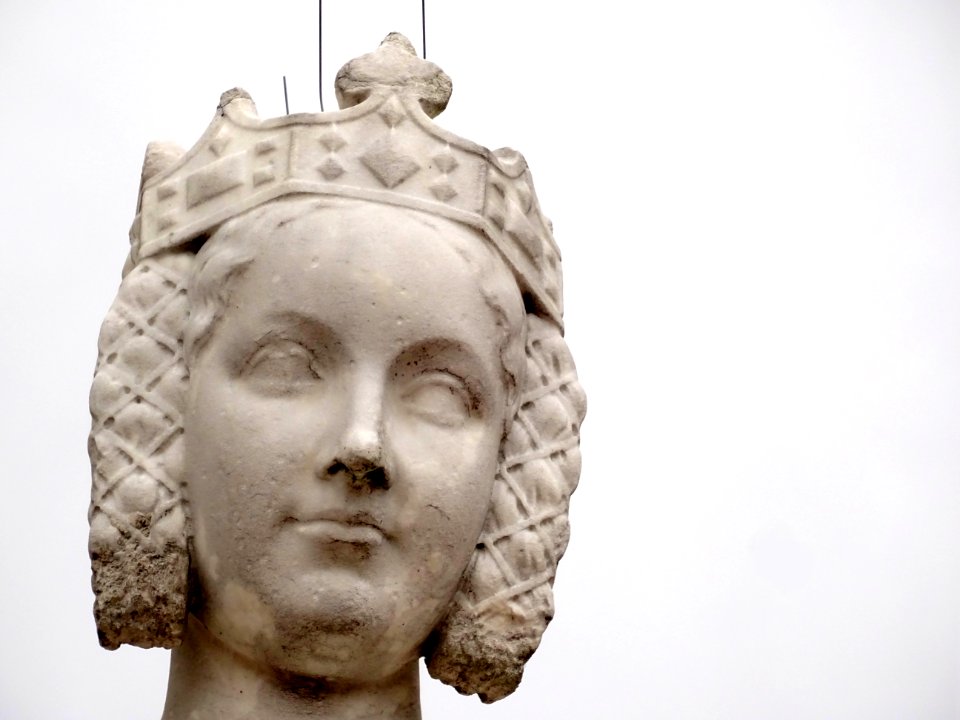 Statue Marguerite de Provence, Reine de France, 1219-1295… | Flickr