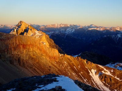 Eclairage du soir sur la Crête des Neygées 