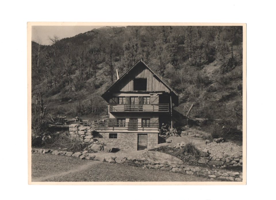 03_Chalet_PierreFeu_facade_automne 